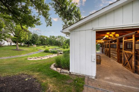 Tiny photo for 404 Caesar Drive, Barrington Hills, IL 60010 (MLS # 12554106)