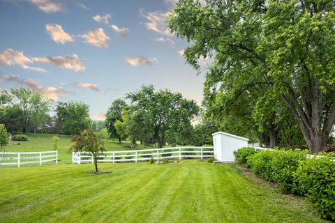 Tiny photo for 404 Caesar Drive, Barrington Hills, IL 60010 (MLS # 12554106)