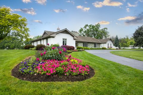 Tiny photo for 404 Caesar Drive, Barrington Hills, IL 60010 (MLS # 12554106)