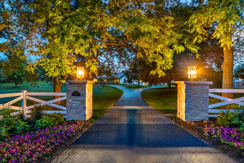 Tiny photo for 404 Caesar Drive, Barrington Hills, IL 60010 (MLS # 12554106)