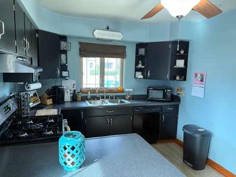 Tiny photo for 614 N Cornelia Street, Joliet, IL 60435 (MLS # 12574316)