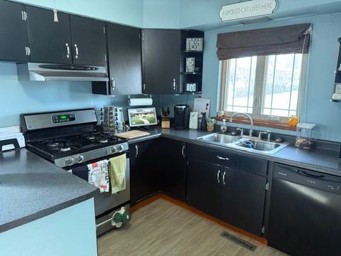 Tiny photo for 614 N Cornelia Street, Joliet, IL 60435 (MLS # 12574316)