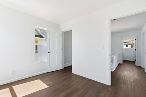 Tiny photo for 2015 W 5th Street, Davenport, IA 52802 (MLS # 12588418)