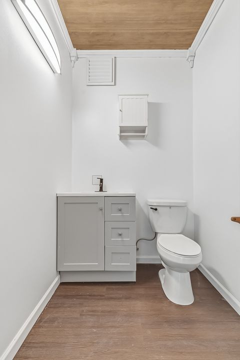 Tiny photo for 2015 W 5th Street, Davenport, IA 52802 (MLS # 12588418)