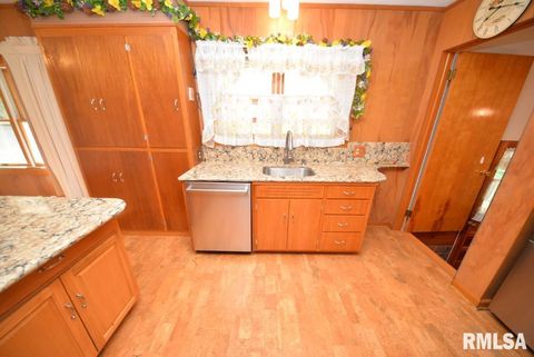 Tiny photo for 11455 E Richview Road, Mt Vernon, IL 62864 (MLS # EB459934)