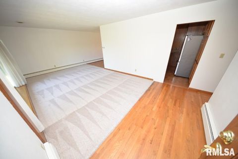 Tiny photo for 11455 E Richview Road, Mt Vernon, IL 62864 (MLS # EB459934)