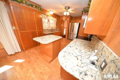 Tiny photo for 11455 E Richview Road, Mt Vernon, IL 62864 (MLS # EB459934)