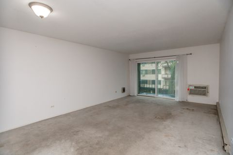Tiny photo for 1321 W BIRCHWOOD Avenue #309, Chicago, IL 60626 (MLS # 12519139)