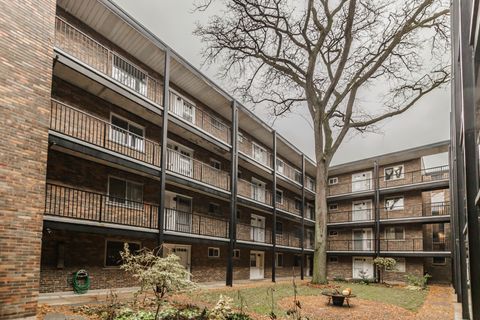 Tiny photo for 1321 W BIRCHWOOD Avenue #309, Chicago, IL 60626 (MLS # 12519139)