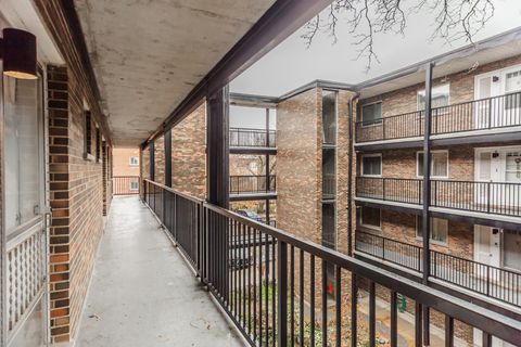 Tiny photo for 1321 W BIRCHWOOD Avenue #309, Chicago, IL 60626 (MLS # 12519139)