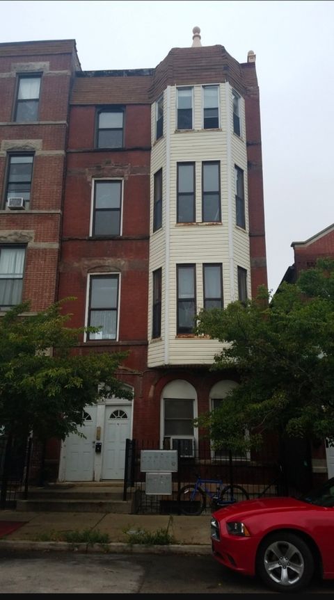 1340 W 18th Place 1C Chicago IL 60608