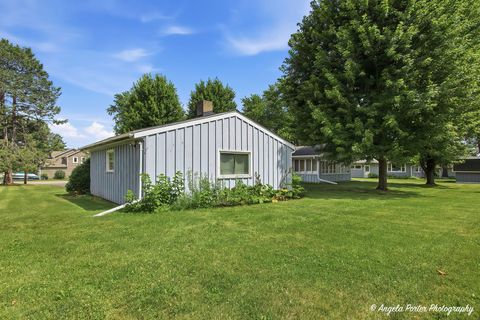 Tiny photo for 303 N Green Street, McHenry, IL 60050 (MLS # 12713205)
