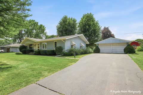 Tiny photo for 303 N Green Street, McHenry, IL 60050 (MLS # 12713205)