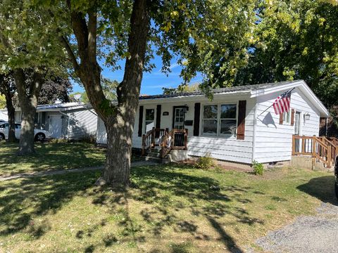 Tiny photo for 1431 Hulmes Drive, DeKalb, IL 60115 (MLS # 12489985)