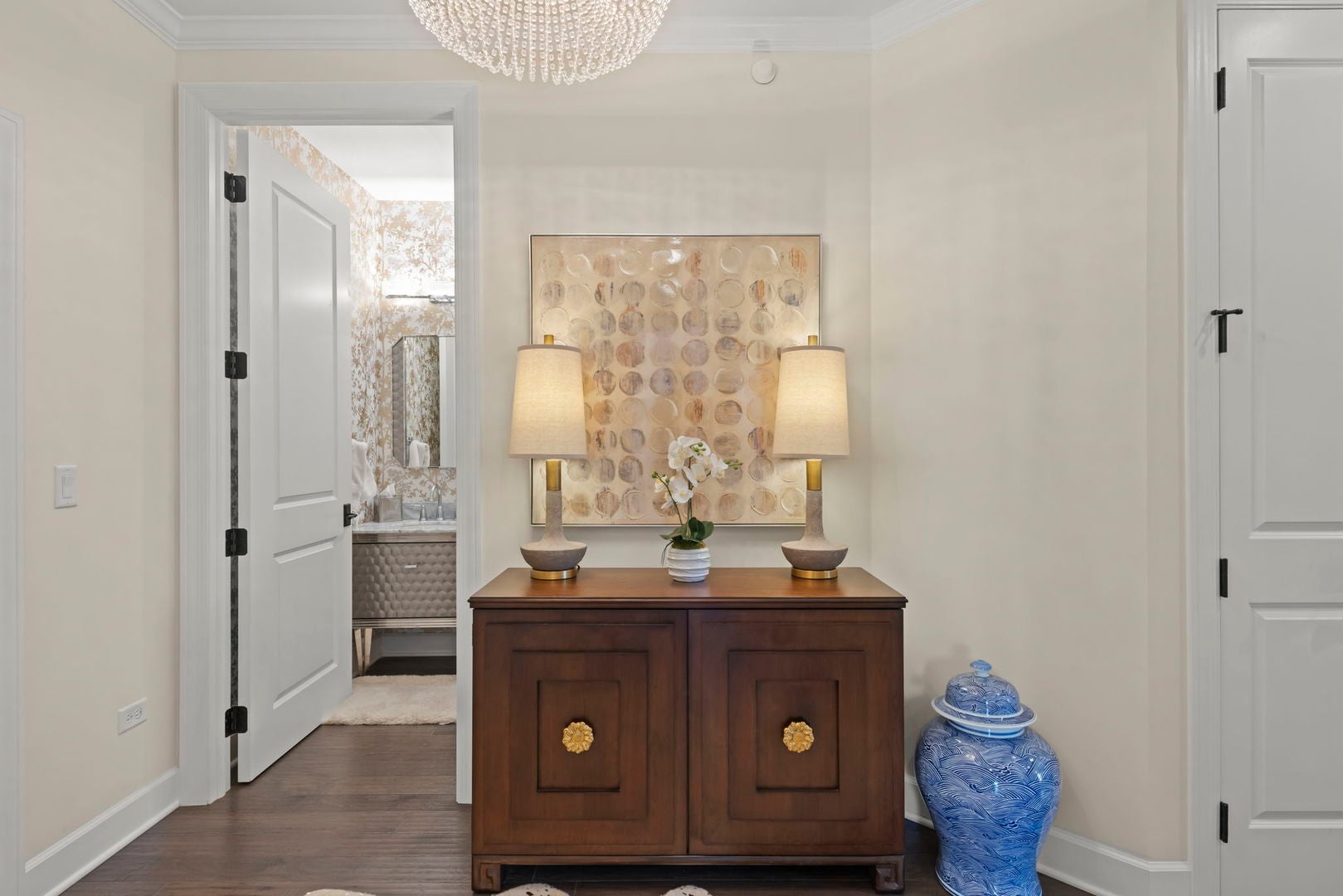 149 W Kennedy Lane 407