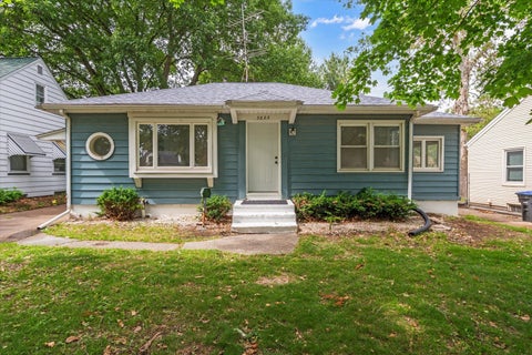 Photo of 3823 28TH Avenue, Rock Island, IL 61201 (MLS # 12663498)