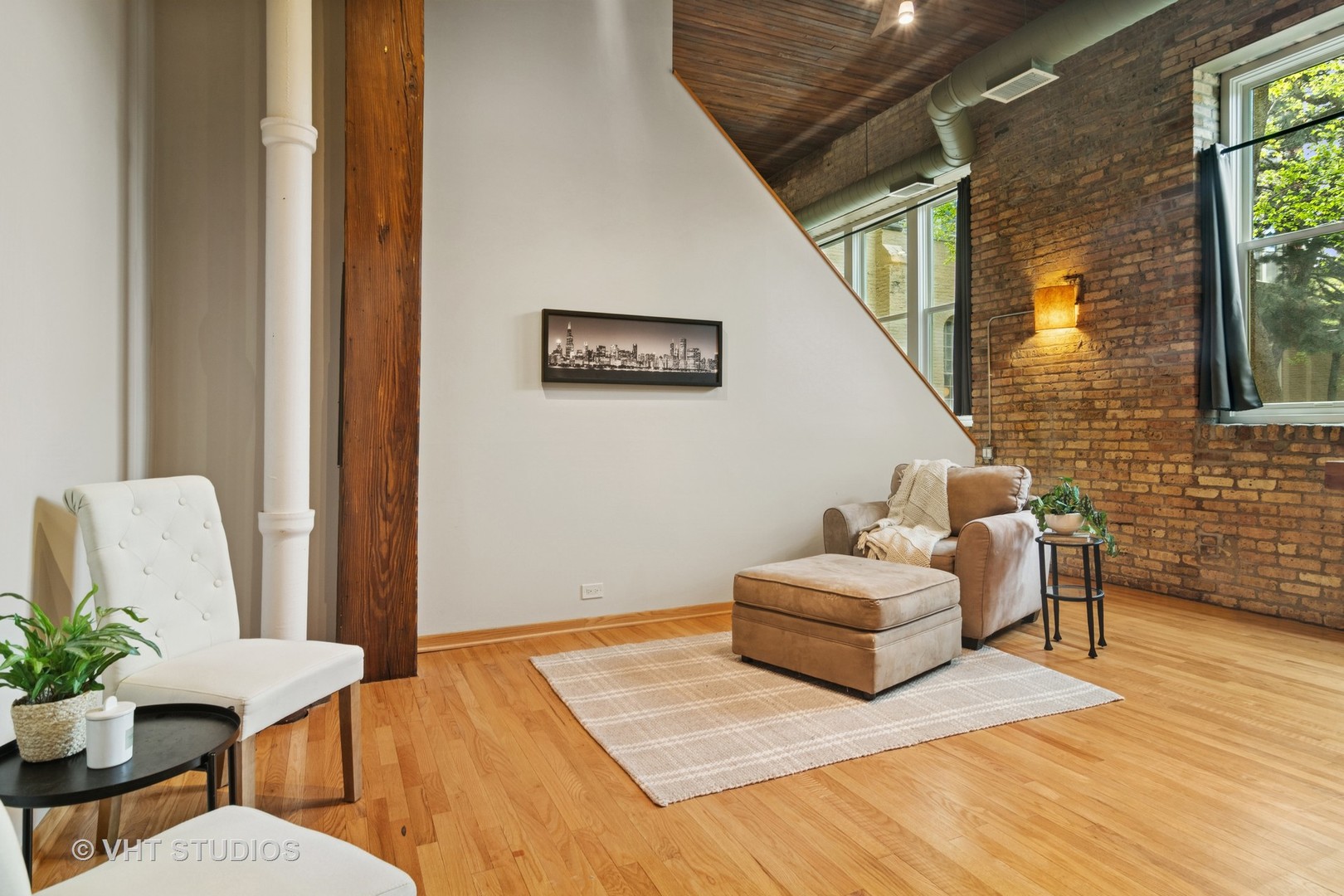 2510 N Wayne Avenue 103