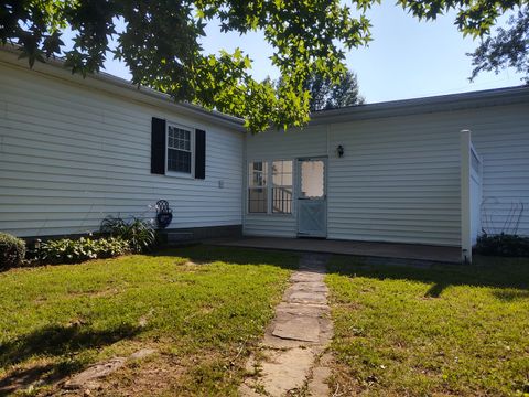 Tiny photo for 315 Circle Drive, Vienna, IL 62995 (MLS # 12693003)