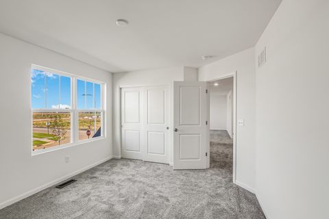 Tiny photo for 512 Endicott Road, South Elgin, IL 60177 (MLS # 12485332)