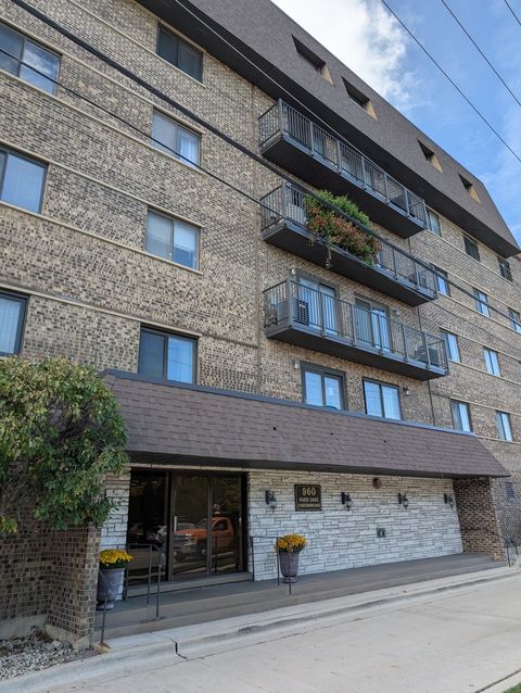 Photo of 960 S River Road #208, Des Plaines, IL 60016 (MLS # 12506381)
