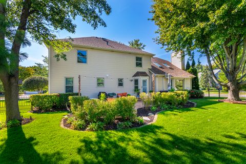 Tiny photo for 2310 Wyndham Court, Aurora, IL 60504 (MLS # 12606294)