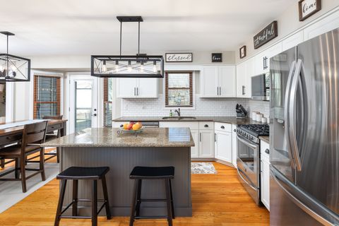 Tiny photo for 2310 Wyndham Court, Aurora, IL 60504 (MLS # 12606294)