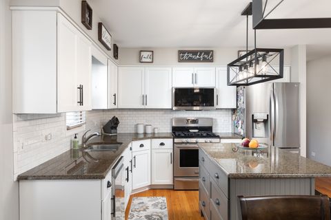 Tiny photo for 2310 Wyndham Court, Aurora, IL 60504 (MLS # 12606294)