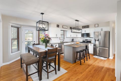 Tiny photo for 2310 Wyndham Court, Aurora, IL 60504 (MLS # 12606294)