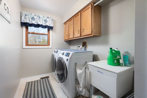 Tiny photo for 2310 Wyndham Court, Aurora, IL 60504 (MLS # 12606294)