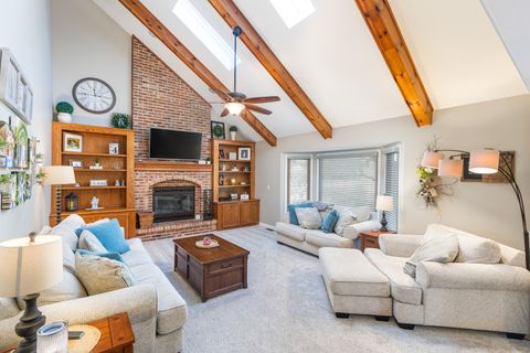 Tiny photo for 2310 Wyndham Court, Aurora, IL 60504 (MLS # 12606294)