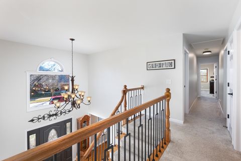Tiny photo for 2310 Wyndham Court, Aurora, IL 60504 (MLS # 12606294)