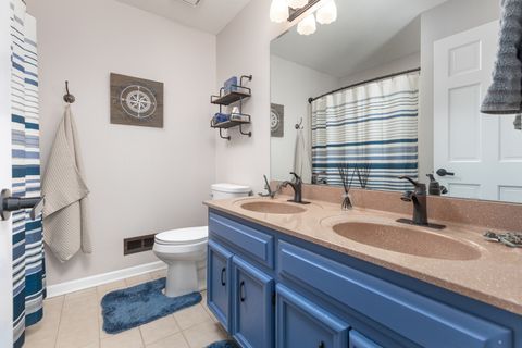 Tiny photo for 2310 Wyndham Court, Aurora, IL 60504 (MLS # 12606294)