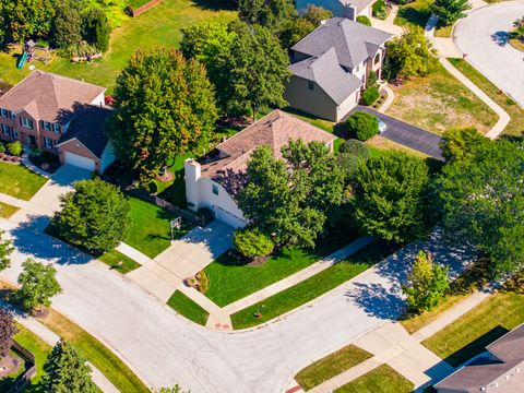 Tiny photo for 2310 Wyndham Court, Aurora, IL 60504 (MLS # 12606294)