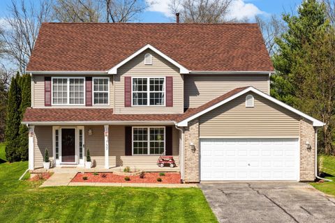 Photo of 137 Lamplighter Loop, Poplar Grove, IL 61065 (MLS # 12624521)