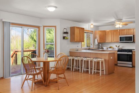 Tiny photo for 137 Lamplighter Loop, Poplar Grove, IL 61065 (MLS # 12624521)