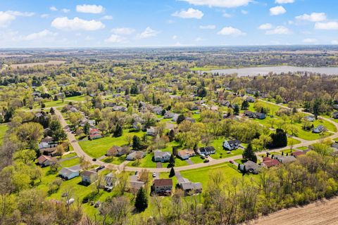 Tiny photo for 137 Lamplighter Loop, Poplar Grove, IL 61065 (MLS # 12624521)