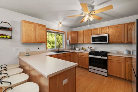Tiny photo for 137 Lamplighter Loop, Poplar Grove, IL 61065 (MLS # 12624521)