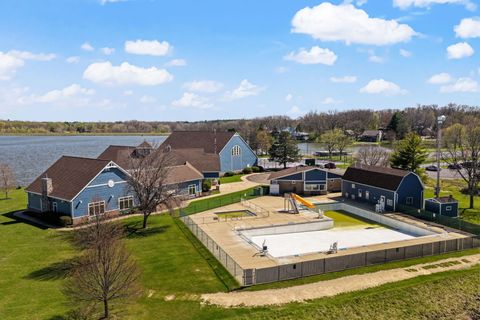 Tiny photo for 137 Lamplighter Loop, Poplar Grove, IL 61065 (MLS # 12624521)
