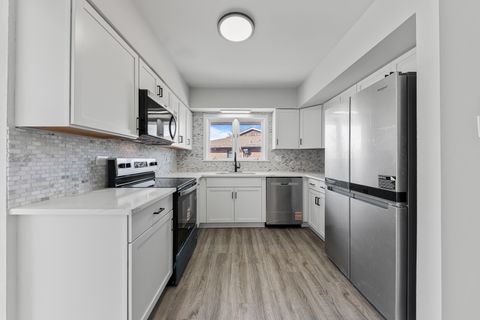 Tiny photo for 539 N Pleasant Drive #2D, Glenwood, IL 60425 (MLS # 12610863)