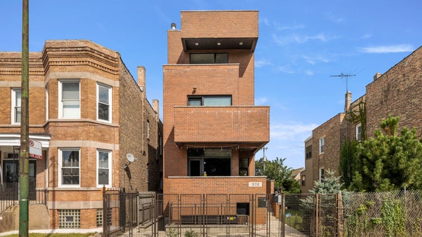 3711 S DAMEN AVE # 3, CHICAGO, IL 60609 - Image a748afed6b1568c8ff40f7a7b3775dcf/3446755872