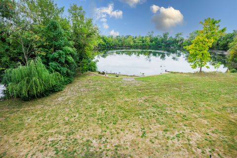 Tiny photo for 1010 Arlene Court #15, Bloomington, IL 61701 (MLS # 12476172)