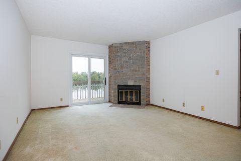 Tiny photo for 1010 Arlene Court #15, Bloomington, IL 61701 (MLS # 12476172)