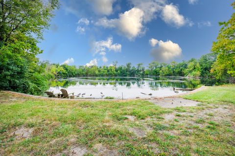 Tiny photo for 1010 Arlene Court #15, Bloomington, IL 61701 (MLS # 12476172)