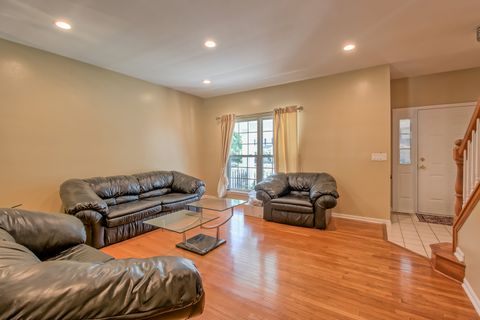 Tiny photo for 1094 Vista Drive, Gurnee, IL 60031 (MLS # 12533968)