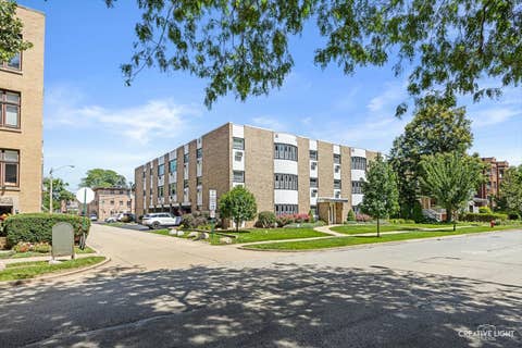 Tiny photo for 1130 Ontario Street #A5, Oak Park, IL 60302 (MLS # 12729896)