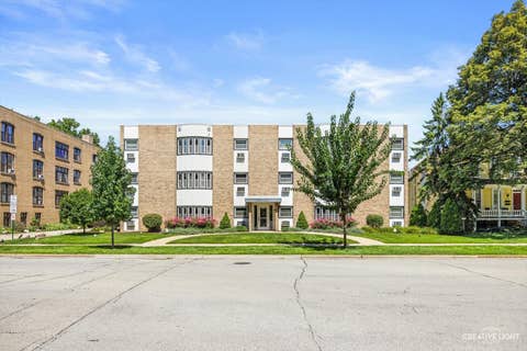 Photo of 1130 Ontario Street #A5, Oak Park, IL 60302 (MLS # 12729896)