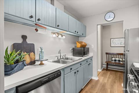 Tiny photo for 1130 Ontario Street #A5, Oak Park, IL 60302 (MLS # 12729896)