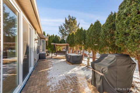 Tiny photo for 13785 WILSHIRE Way, Huntley, IL 60142 (MLS # 12549272)