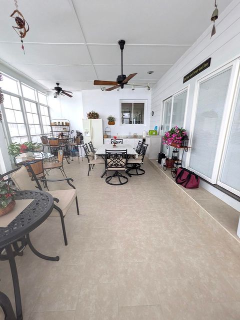 Tiny photo for 2004 Wall Street, Murphysboro, IL 62966 (MLS # 100000025)