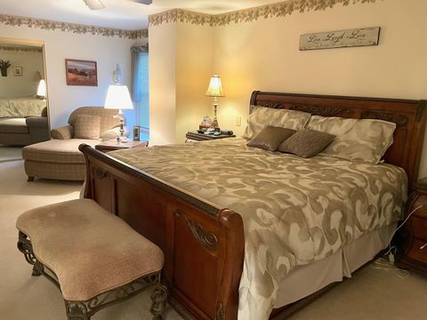 Tiny photo for 2004 Wall Street, Murphysboro, IL 62966 (MLS # 100000025)